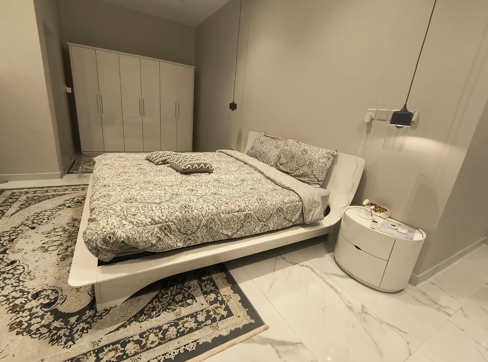 Image hover effect image